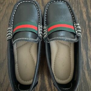 Elephantito toddler boys leather loafers, size 10